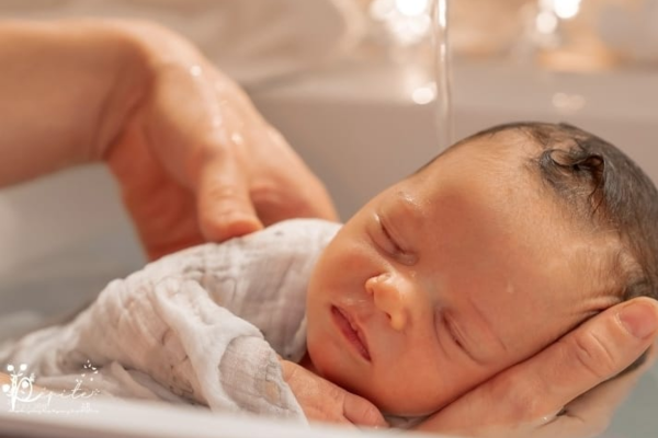 Le bain mémoire de bébé - dès la naissance